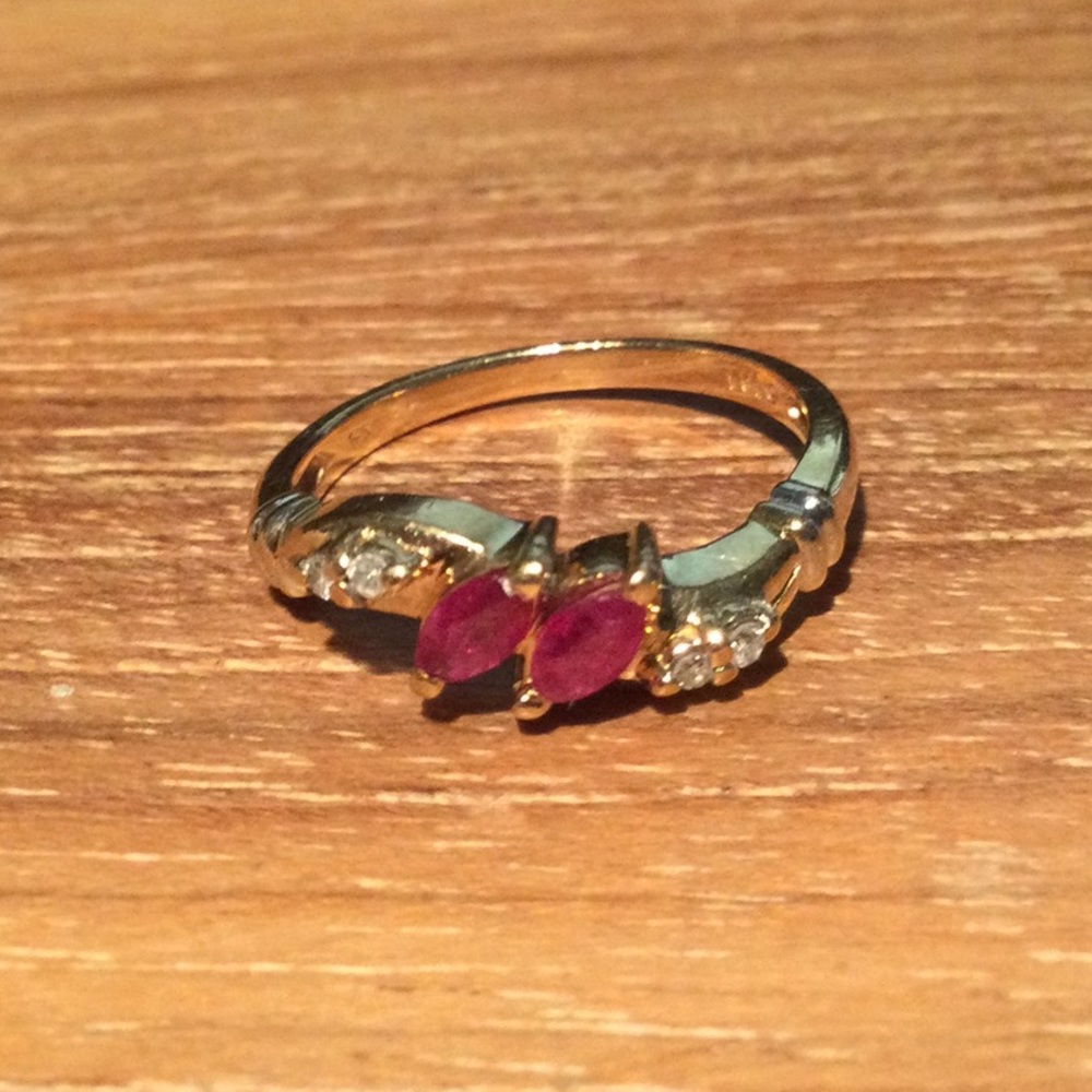 14 K GOLD RUBY AND DIAMOND RING